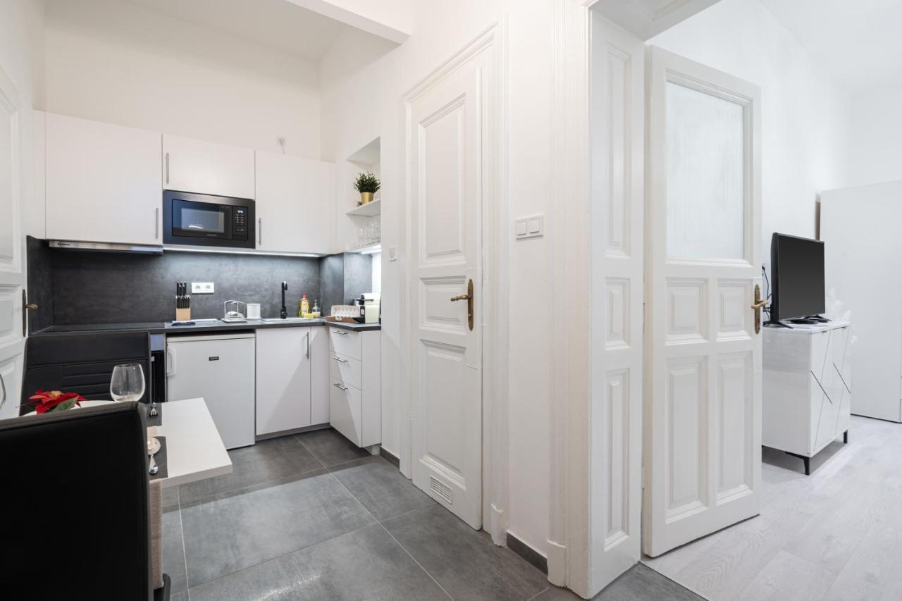Stellar Dwell Apartment